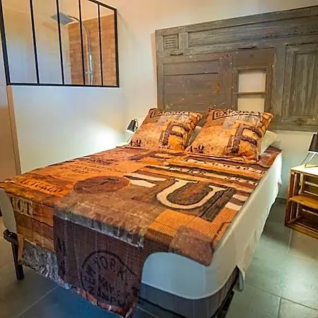 Bed & Breakfast I